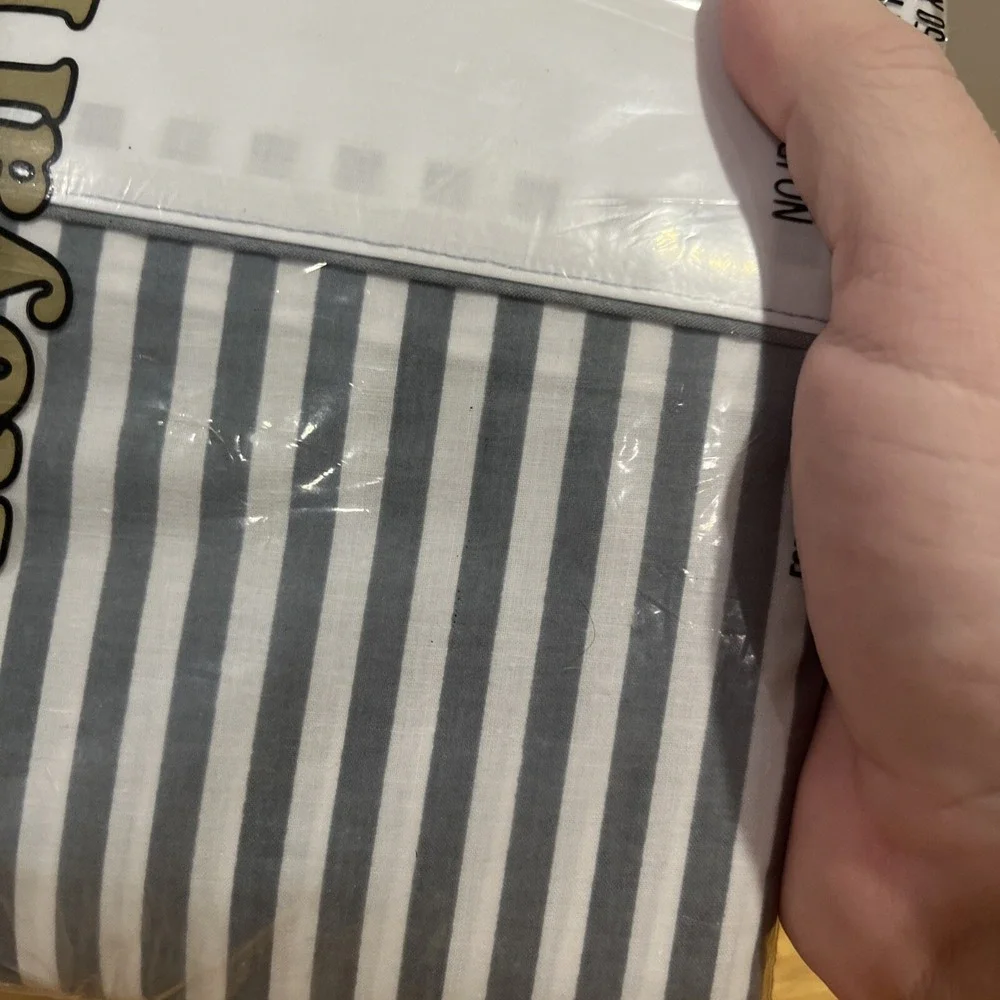 Vtg NOS Cannon Royal Family Gray‎ Striped Standard/Queen Pillowcases
